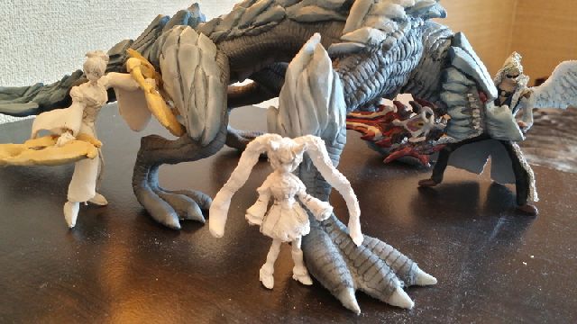 ♀の手裏剣イザナミアバのキャラとグレイスを製作開始しました。<br />
<br />
まともに女の子を作るのは初めてなので、どうなることやらですｗ<br />
<br />
サルキスやキャラとスケール合わせたら<br />
グレイスのサイズが６ｃｍぐらいになっちゃった